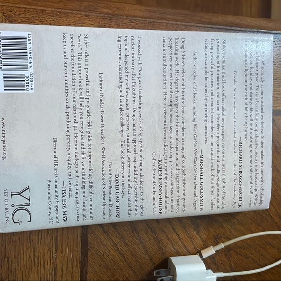 Presence-Based Leadership : Complexity Practices for Clarity, Resilience, and… - Picture 3 of 5